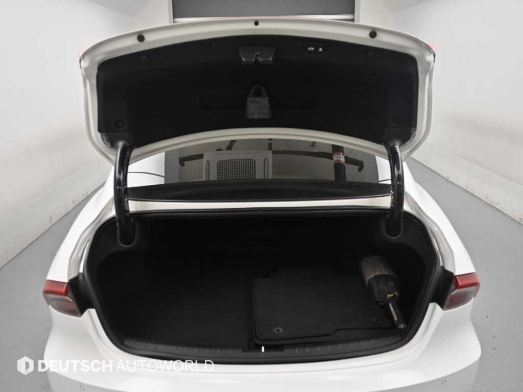 Hyundai Grandeur — photo 19
