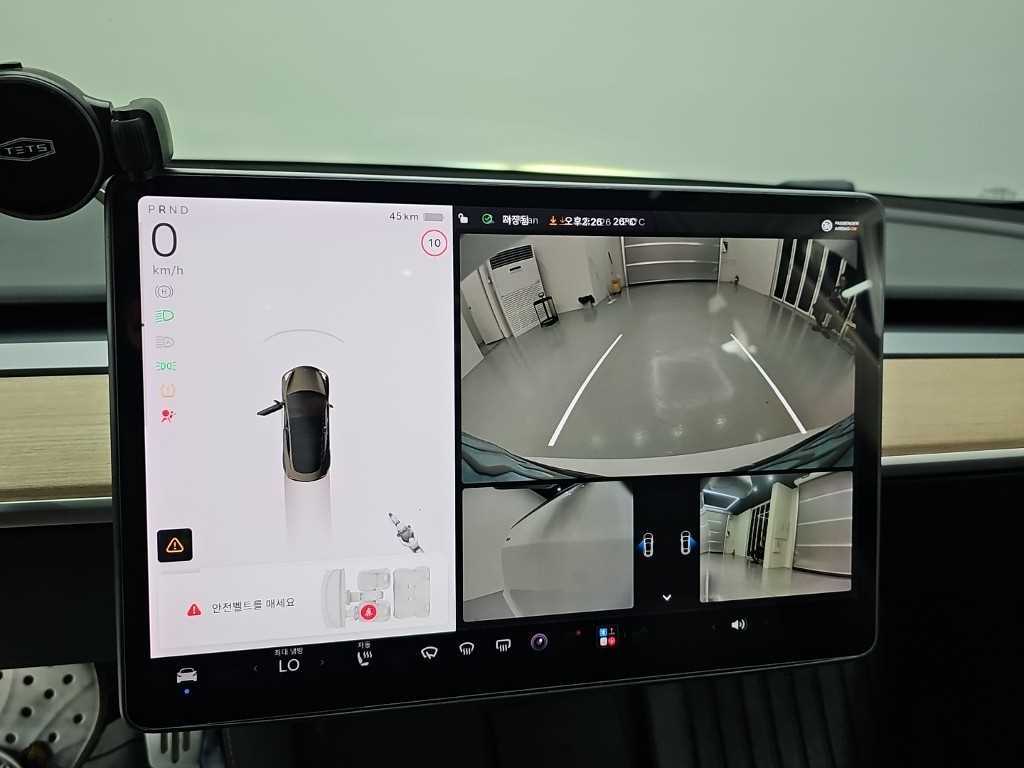 Tesla Model 3 — photo 15