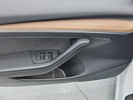 Tesla Model 3 — photo 16