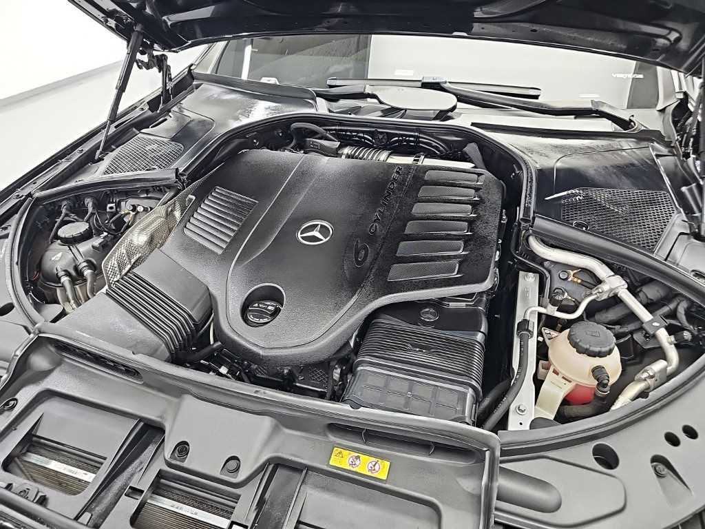 Mercedes-Benz S-Class — photo 05