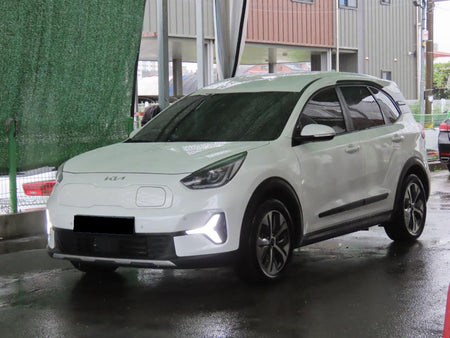 Kia Niro — photo 01