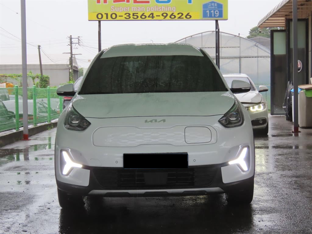 Kia Niro — photo 02