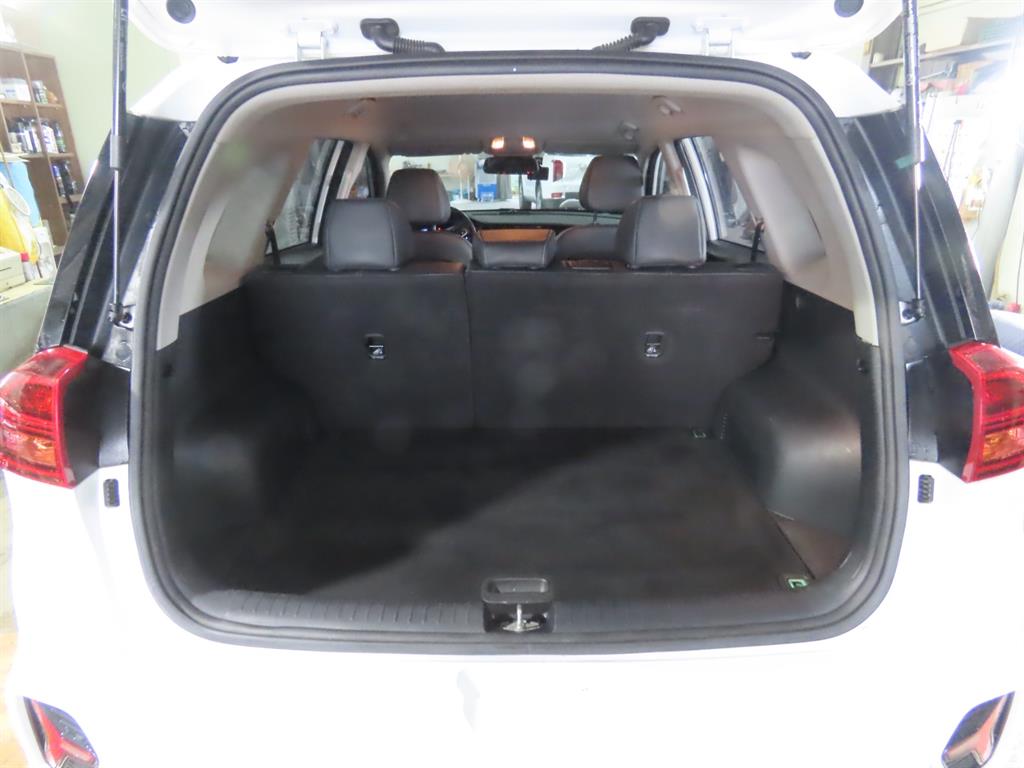 Kia Niro — photo 05