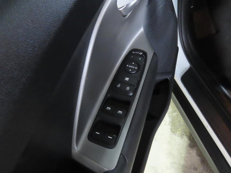 Kia Niro — photo 13