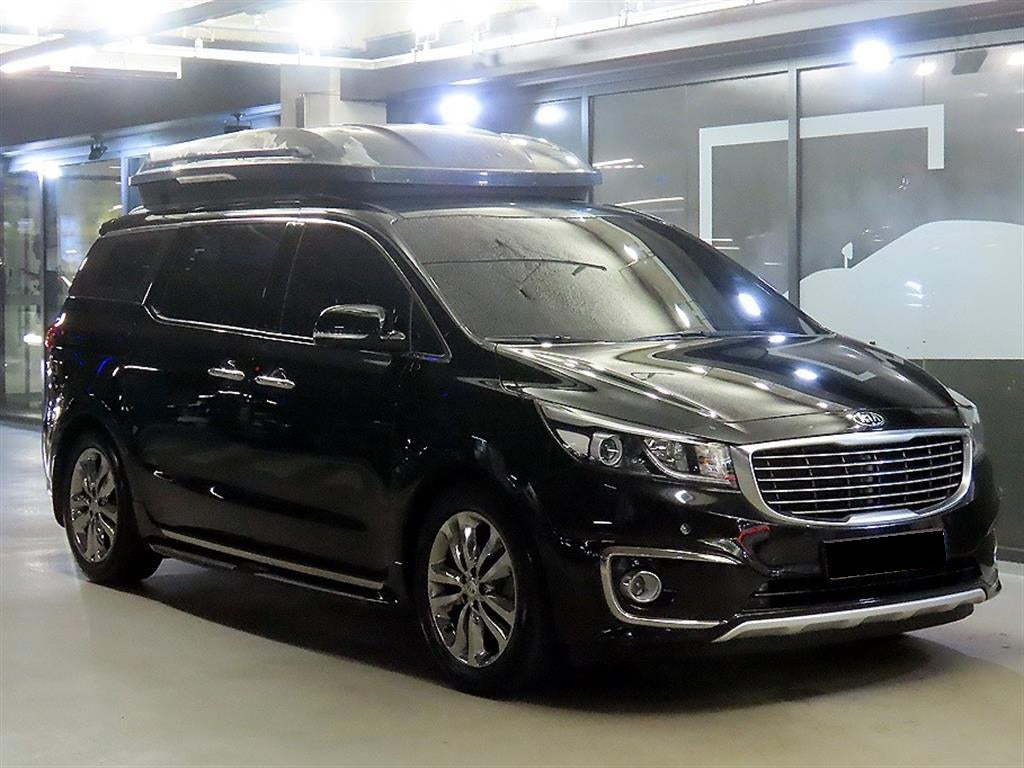 Kia Carnival — photo 01