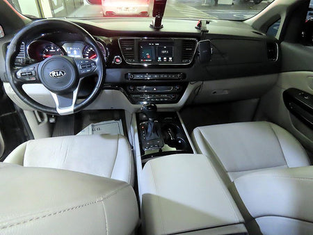 Kia Carnival — photo 10