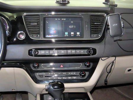 Kia Carnival — photo 11