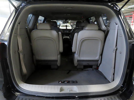 Kia Carnival — photo 17
