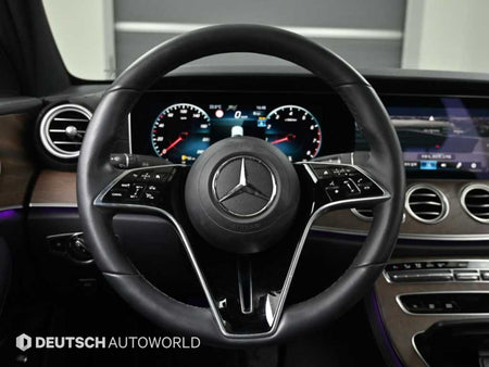 Mercedes-Benz E-Class — photo 13