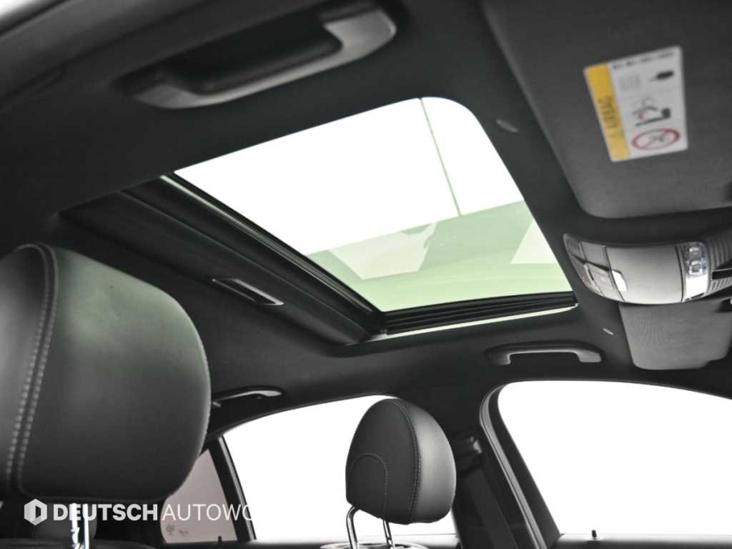 Mercedes-Benz E-Class — photo 18