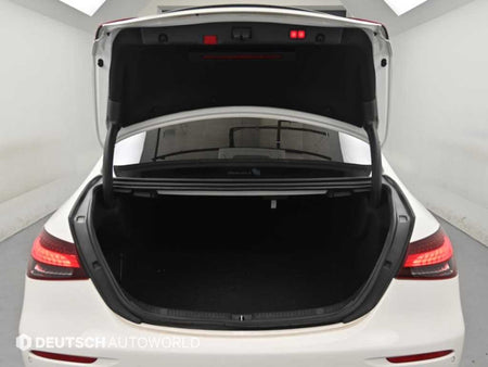 Mercedes-Benz E-Class — photo 19