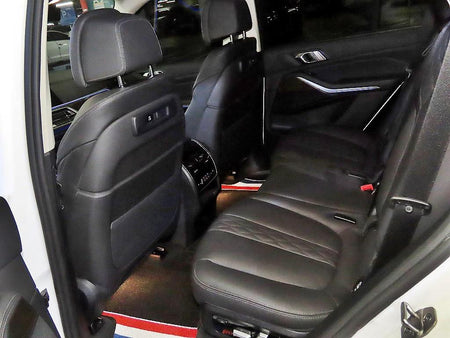 BMW X5 — photo 07