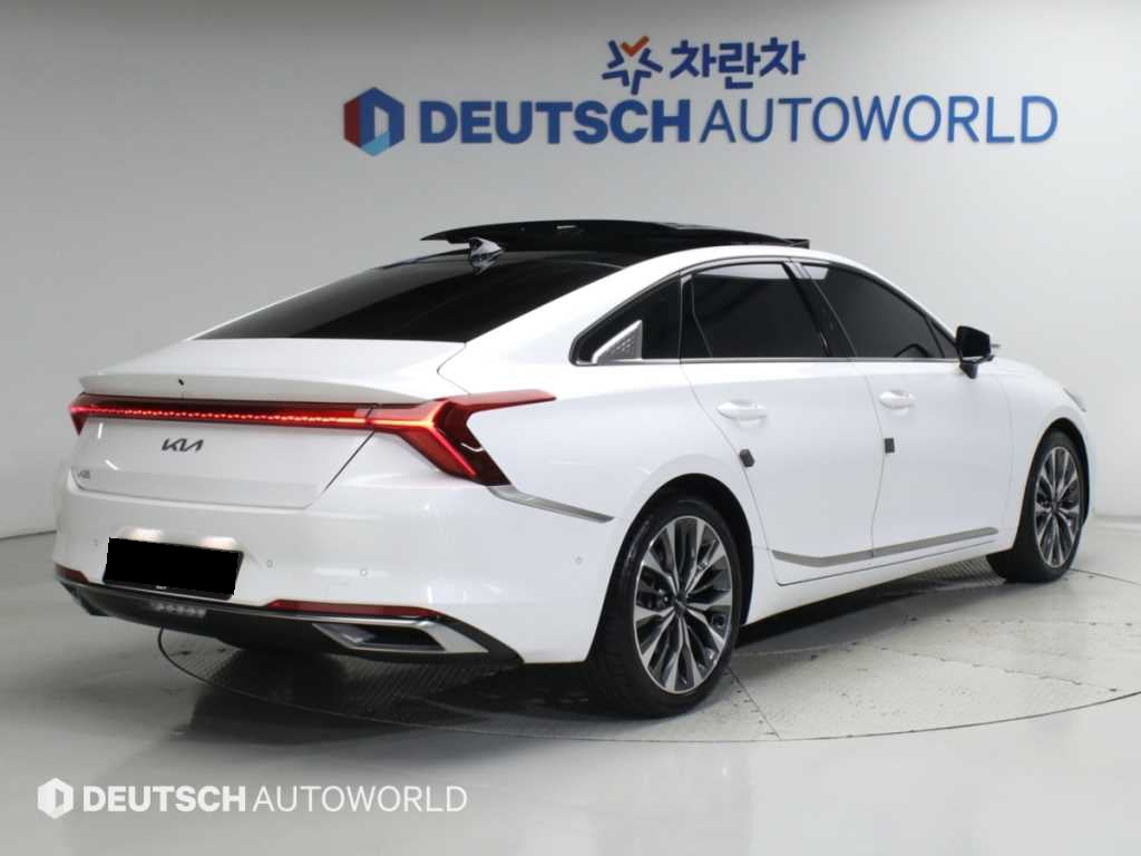 Kia K8 — photo 02