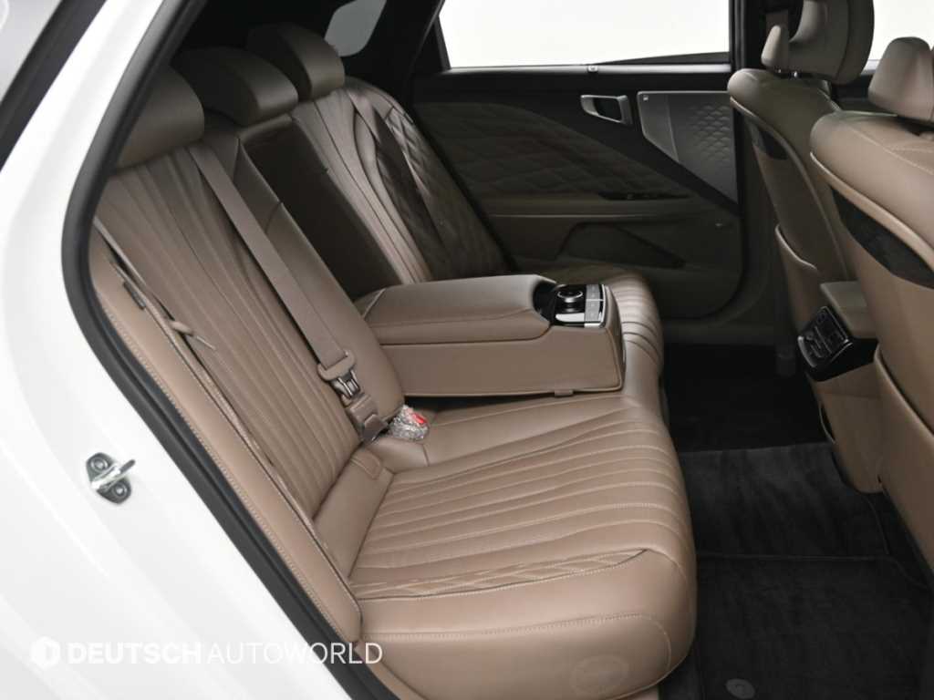 Kia K8 — photo 12