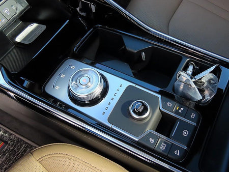 Kia Sorento — photo 12