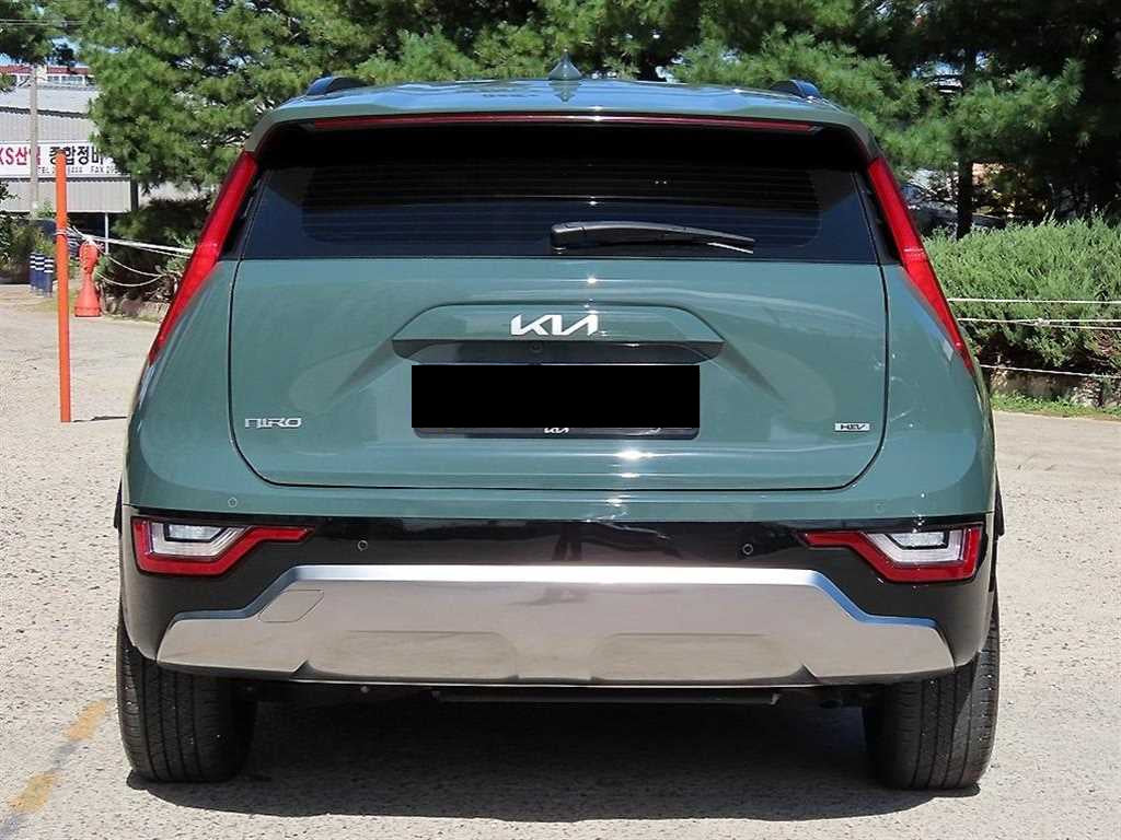 Kia Niro — photo 04