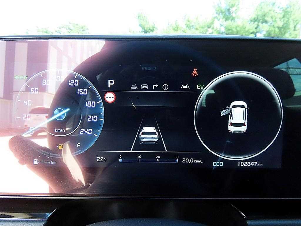 Kia Niro — photo 09