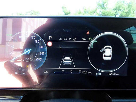 Kia Niro — photo 09