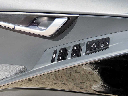 Kia Niro — photo 12