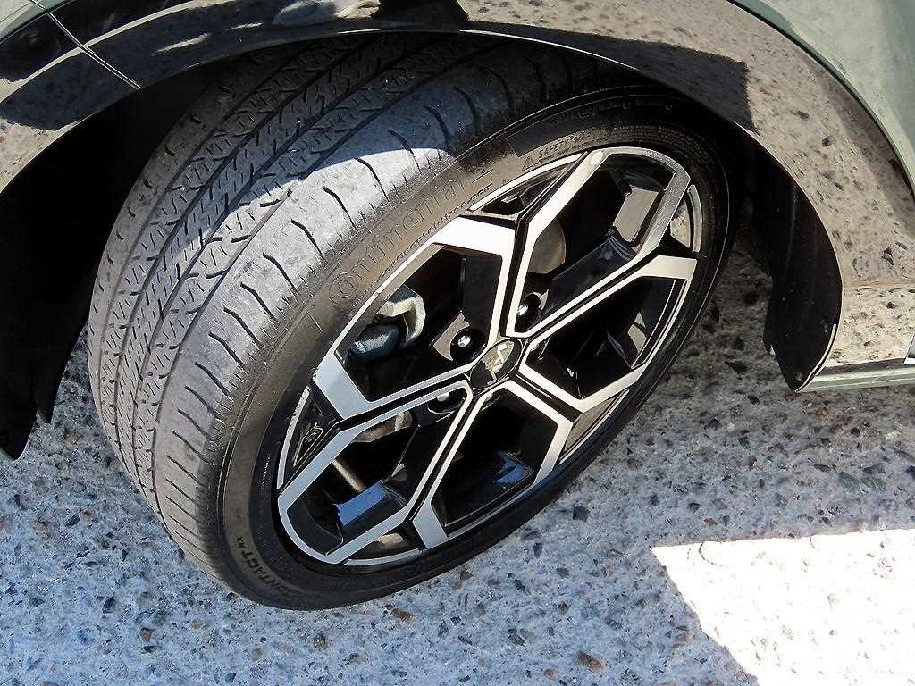 Kia Niro — photo 20