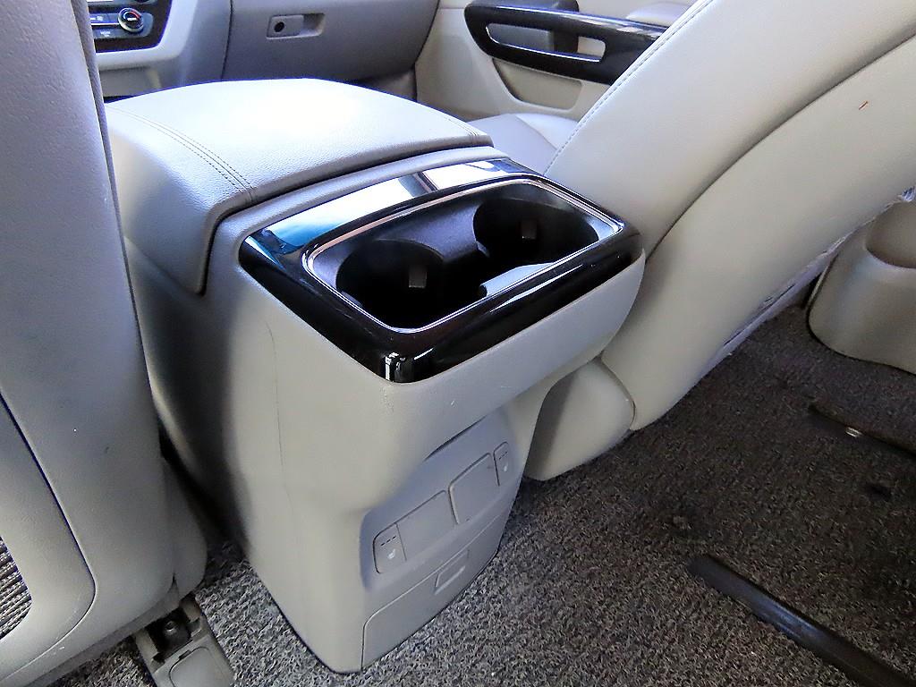 Kia Carnival — photo 16