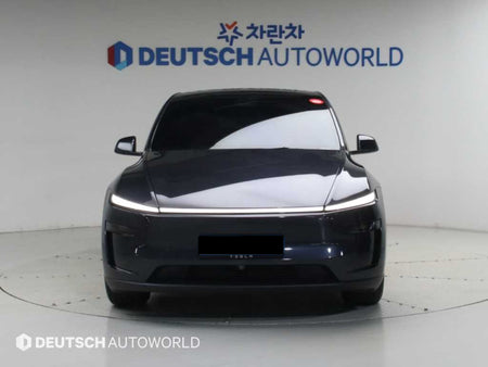 Tesla Model Y — photo 03