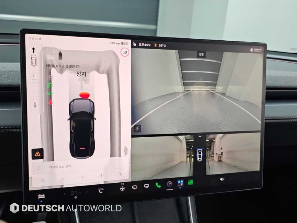 Tesla Model Y — photo 15