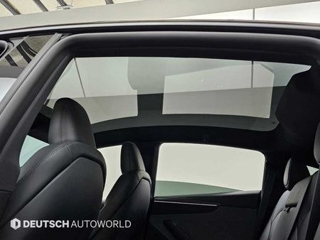 Tesla Model Y — photo 18