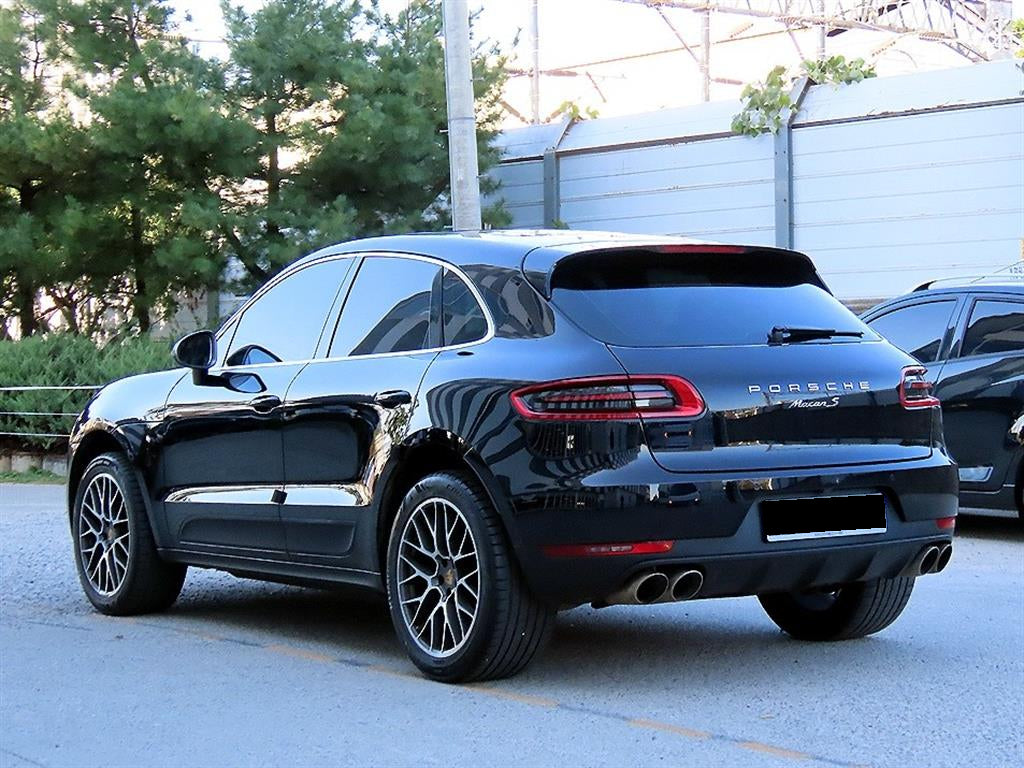 Porsche Macan — photo 03