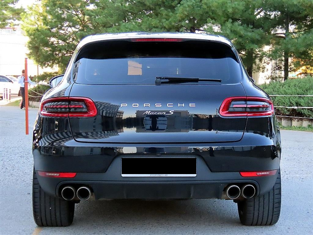 Porsche Macan — photo 04