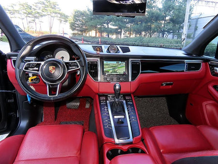 Porsche Macan — photo 07