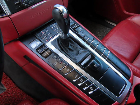 Porsche Macan — photo 10