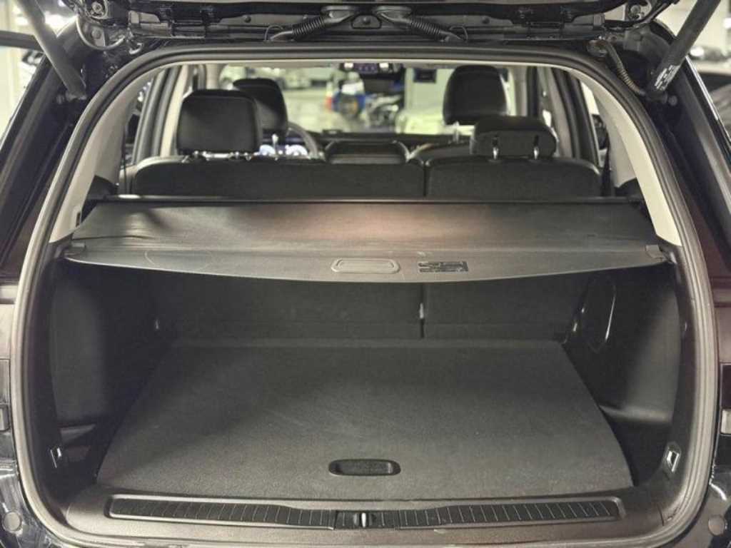 Jeep Cherokee — photo 16