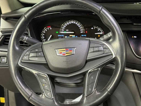 Cadillac XT5 — photo 10