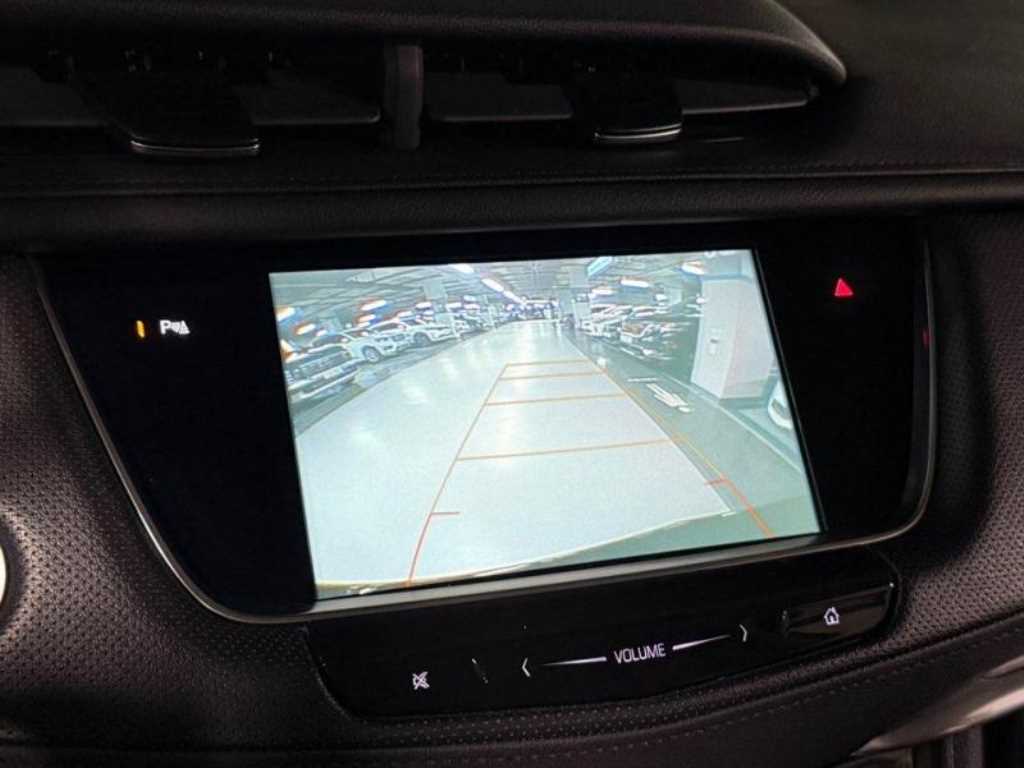 Cadillac XT5 — photo 14