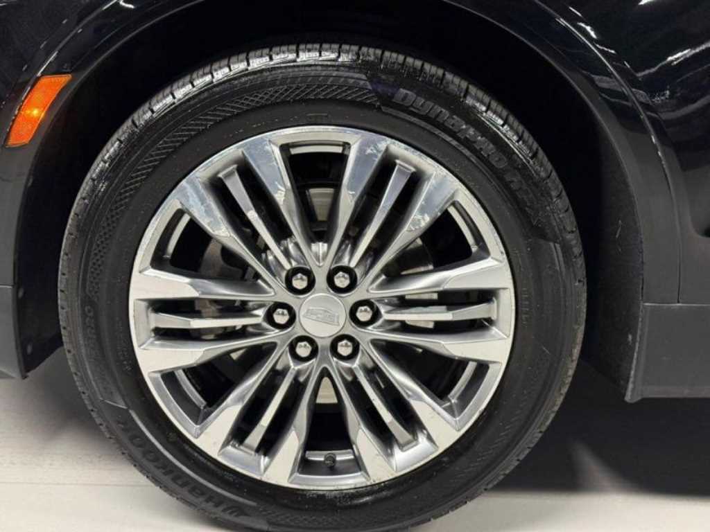 Cadillac XT5 — photo 16