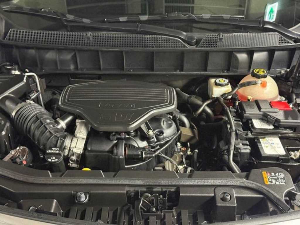 Cadillac XT5 — photo 18