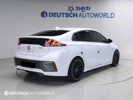 Hyundai Ioniq — photo 02