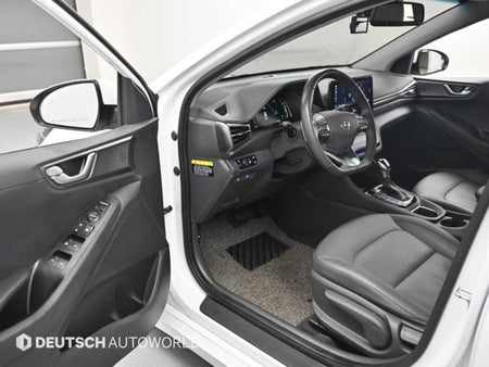 Hyundai Ioniq — photo 11