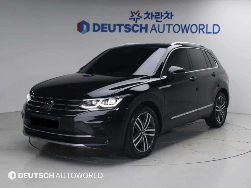 Volkswagen Tiguan — photo 01
