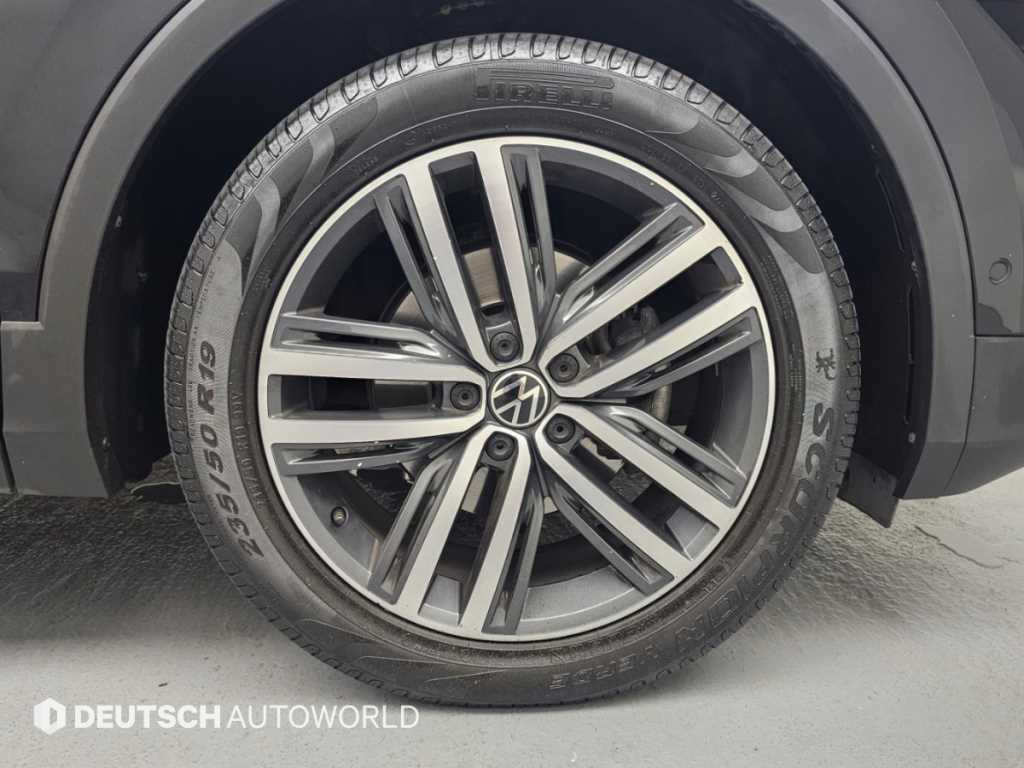 Volkswagen Tiguan — photo 05