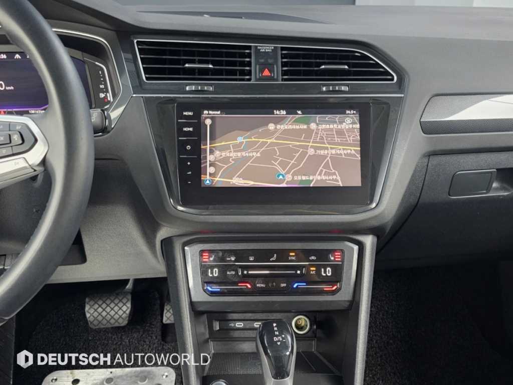 Volkswagen Tiguan — photo 14