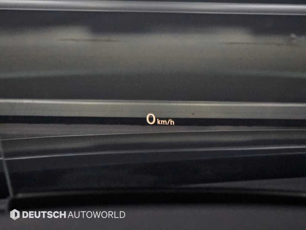 Volkswagen Tiguan — photo 17