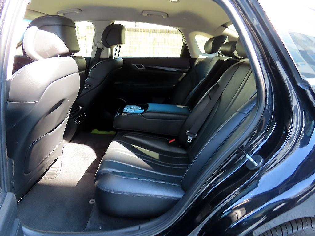 Genesis G80 — photo 06