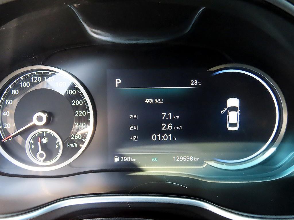 Genesis G80 — photo 09