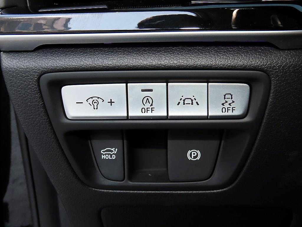 Genesis G80 — photo 12