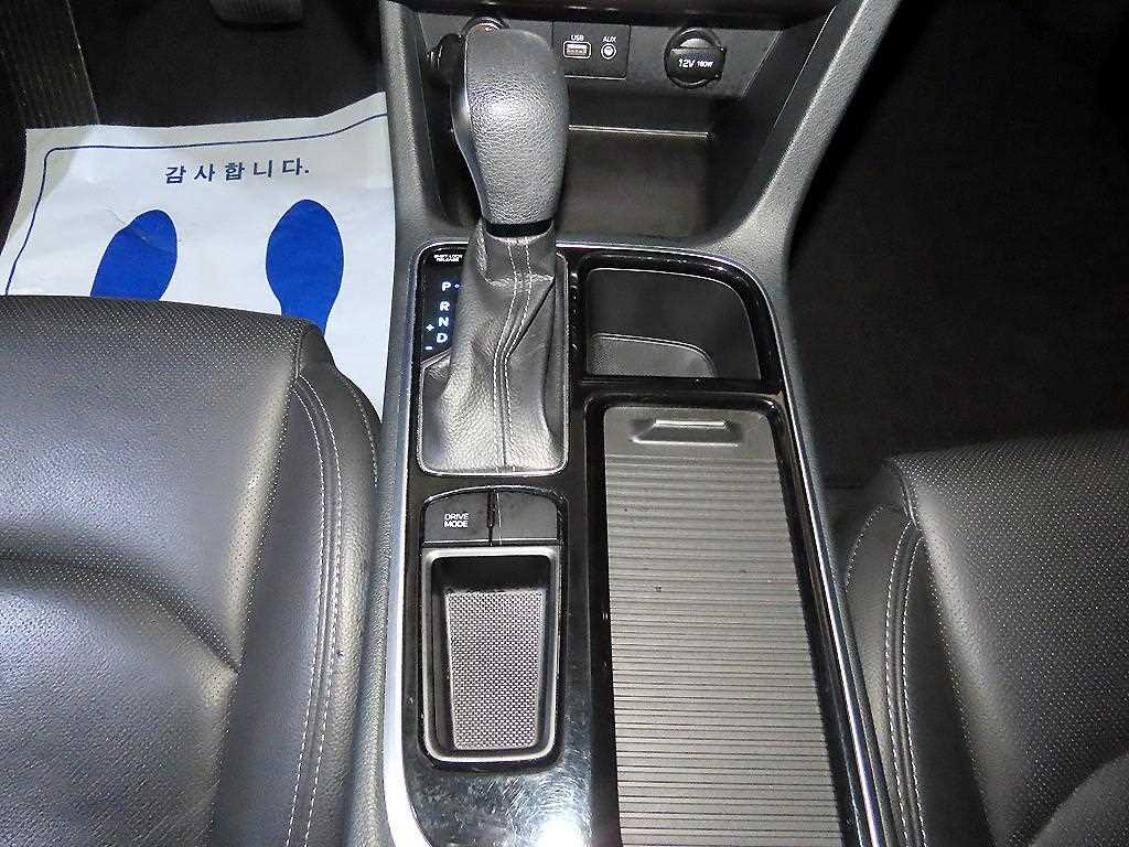 Hyundai Sonata — photo 12