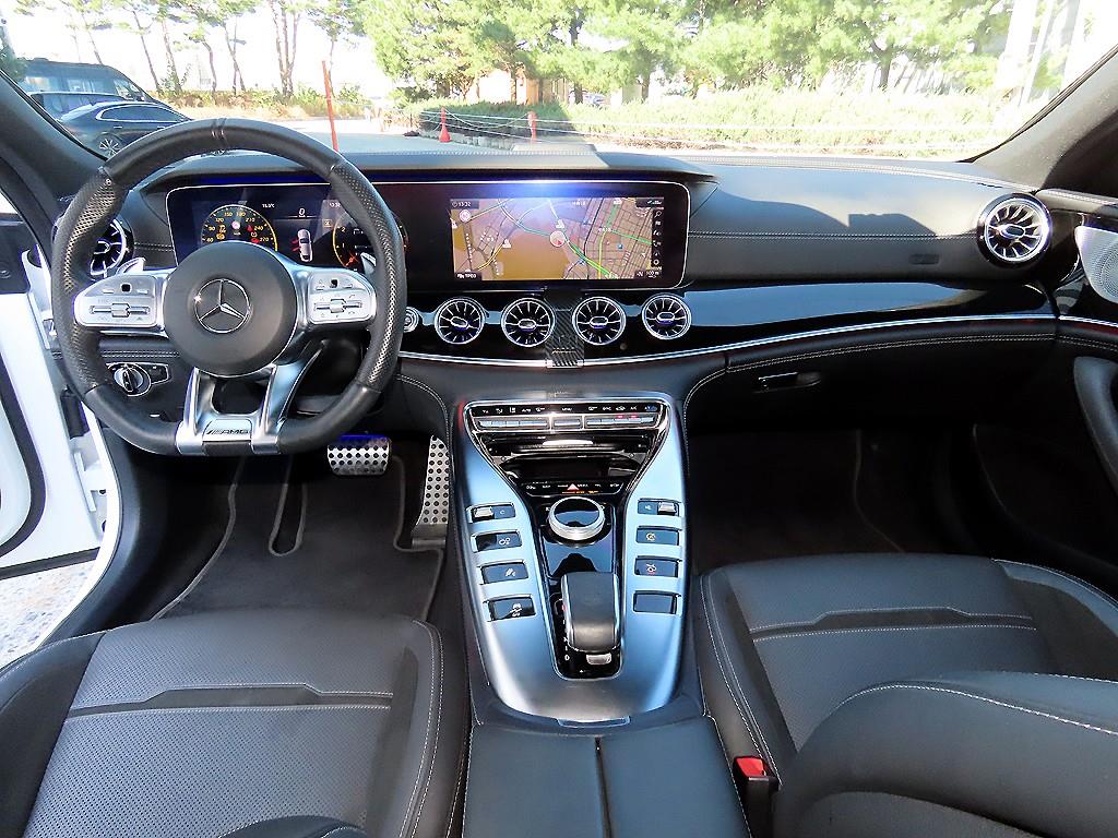 Mercedes-Benz AMG GT — photo 07