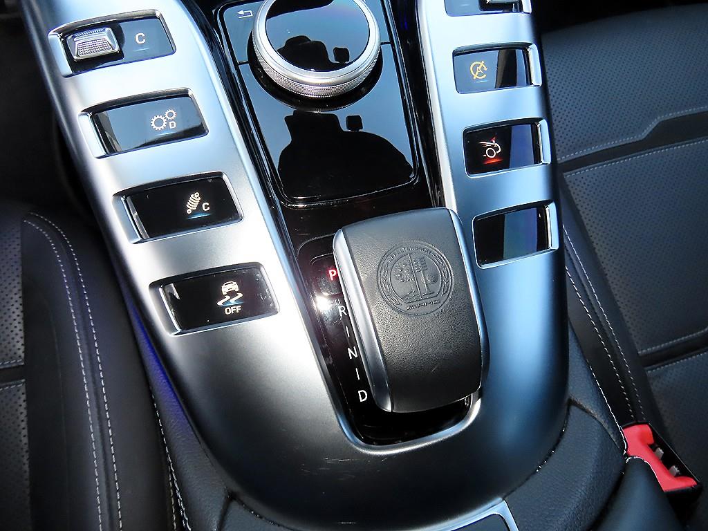Mercedes-Benz AMG GT — photo 11