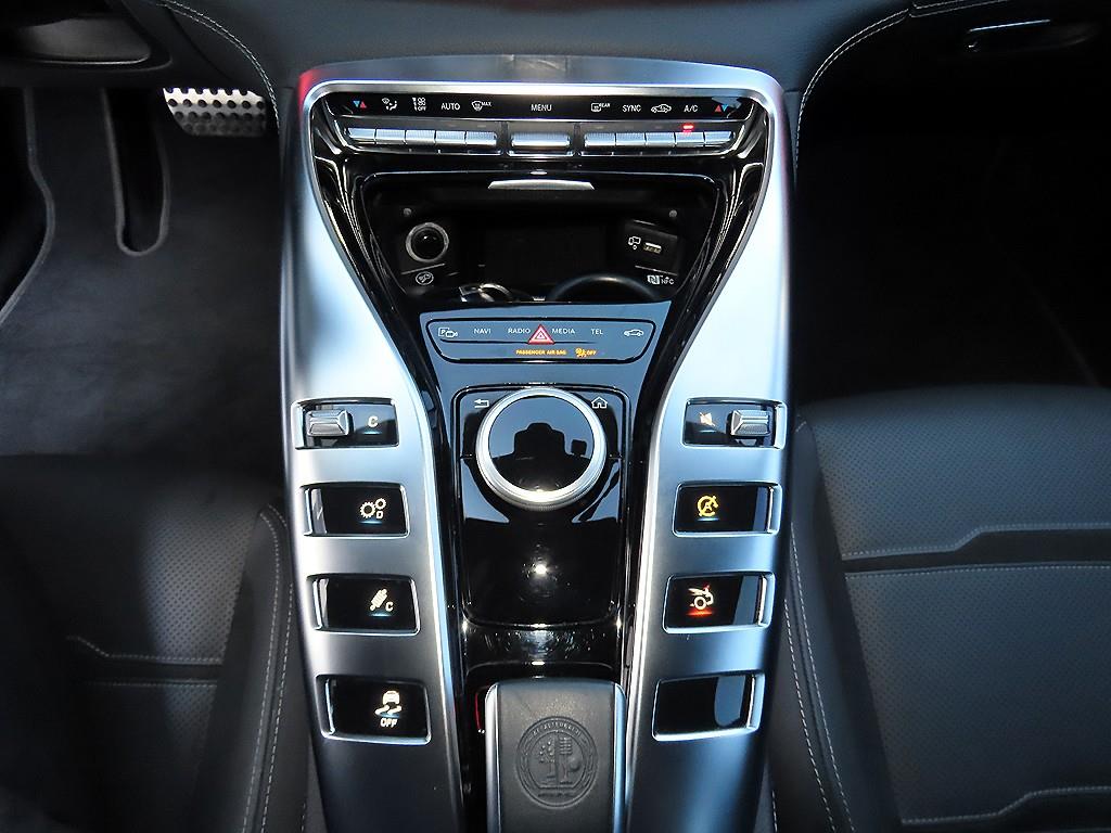 Mercedes-Benz AMG GT — photo 14